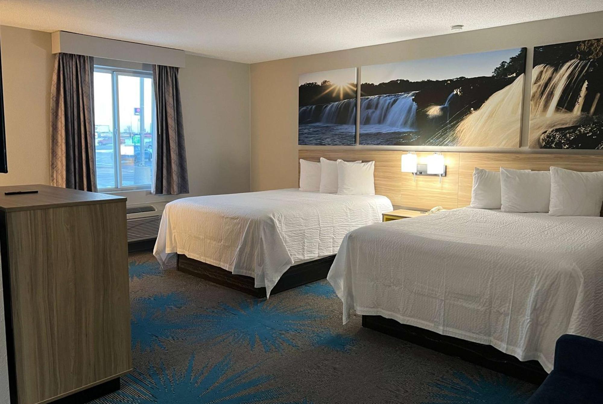 Days Inn By Wyndham Jamestown Kültér fotó